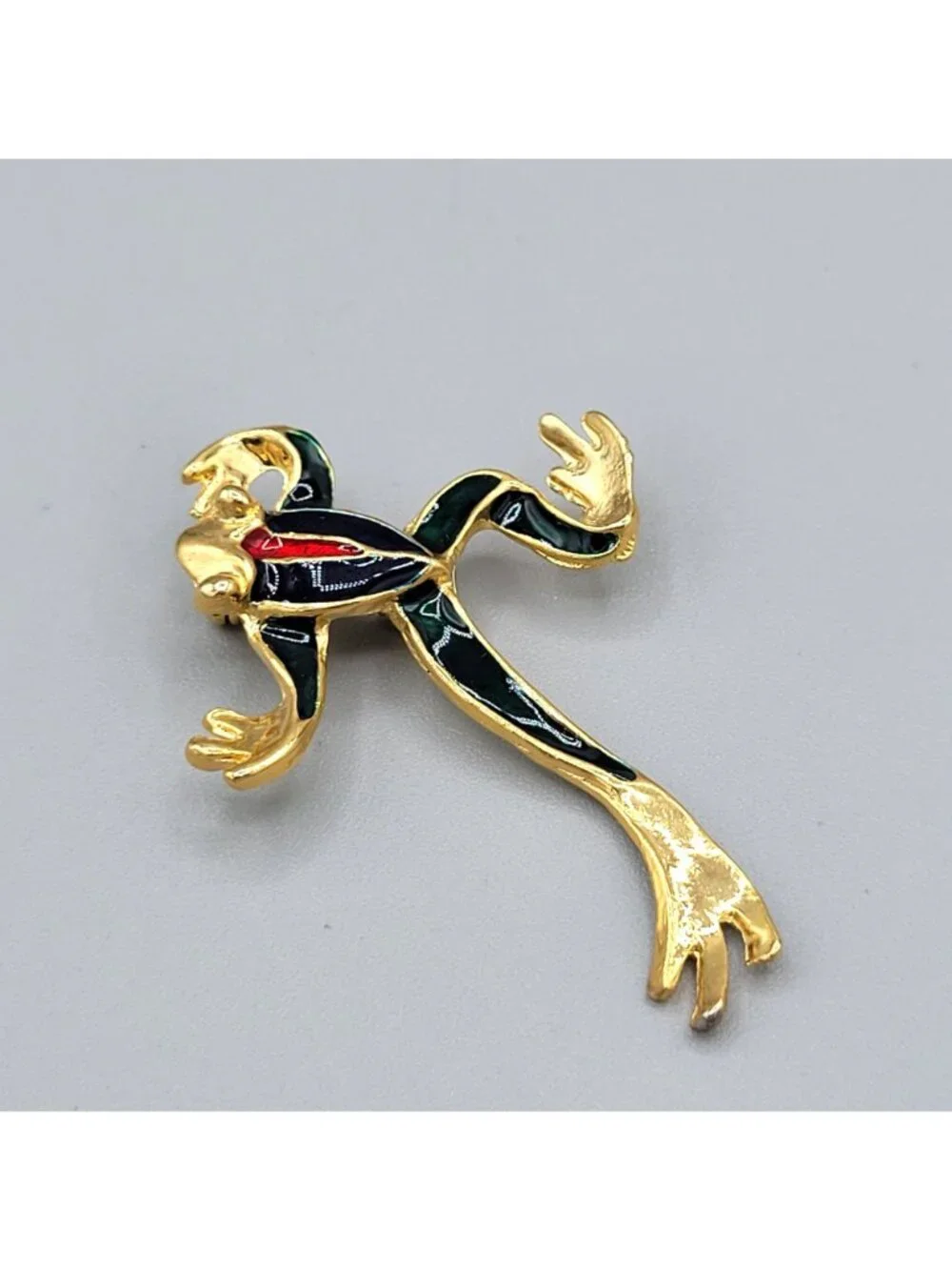 N/A pin owned it
